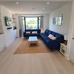 Luxury Home Near Fistral Beach